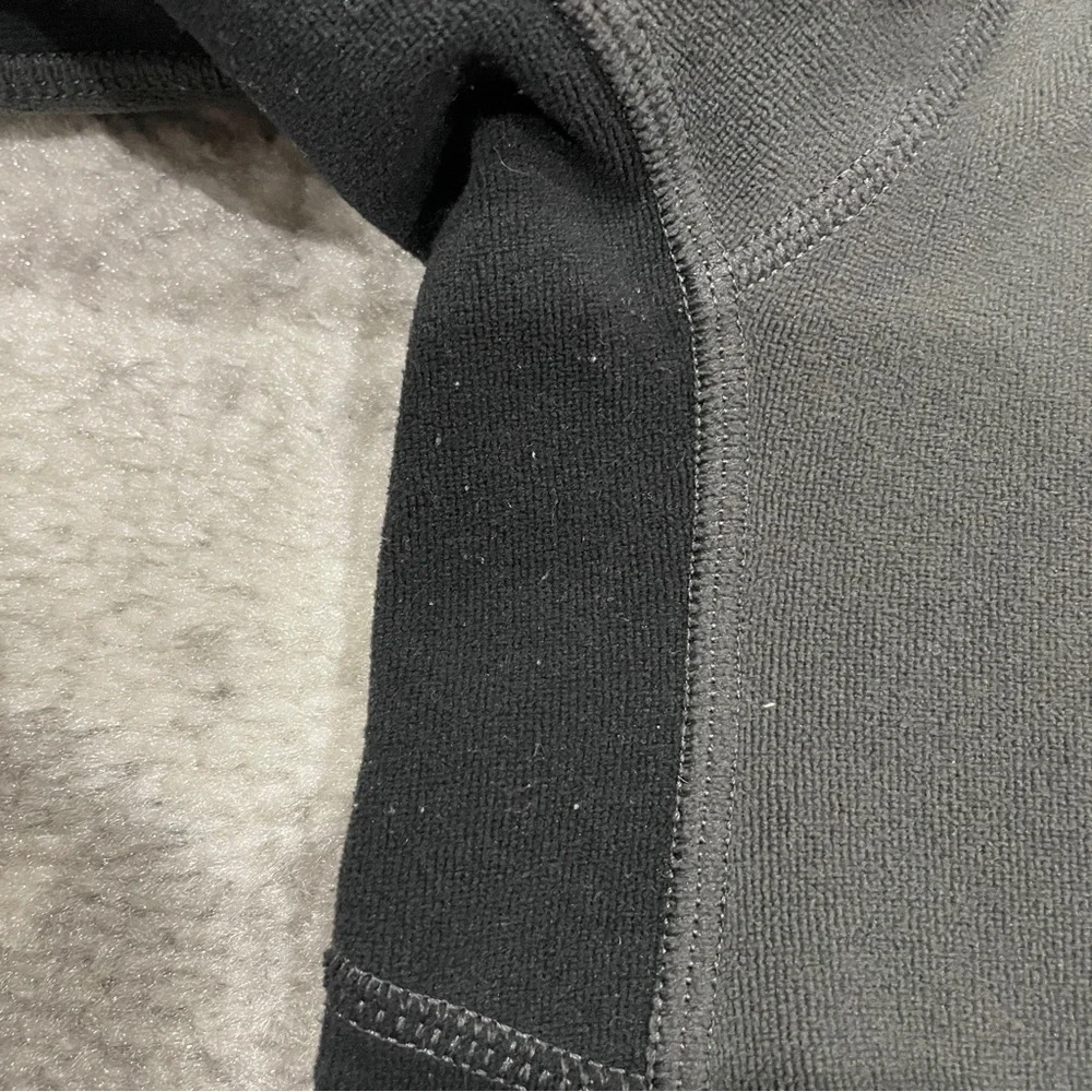 The North Face Grey Fleece 1/4 Zip Pullover